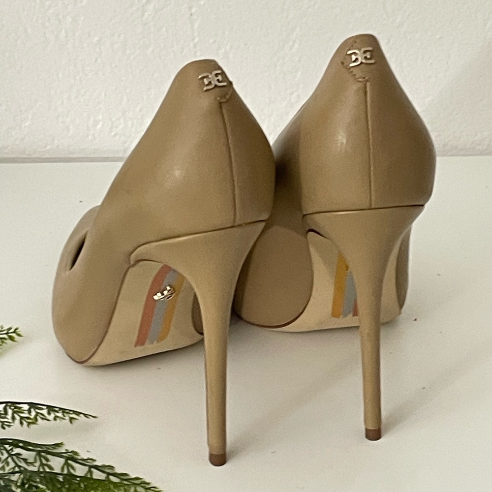 Sam Edelman Tan Heels - Picture 3 of 5